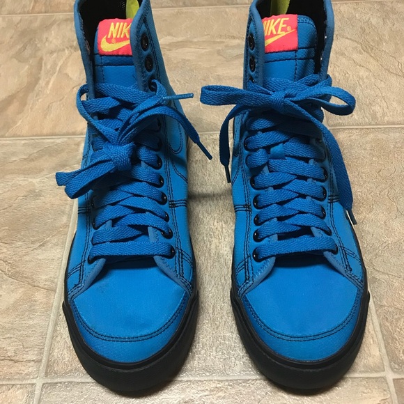 nike high top zipper